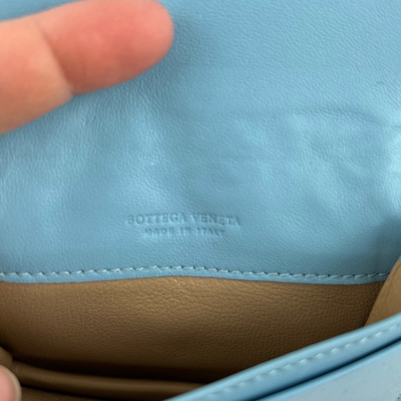 Bottege Veneta Pale Blue Card Holder - Picture 4 of 4